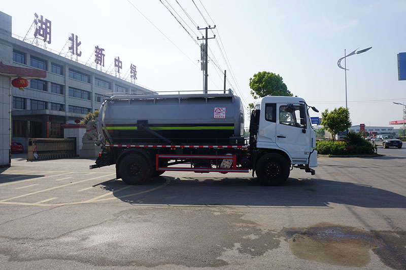 中潔牌XZL5186GXW6型東風(fēng)吸污車